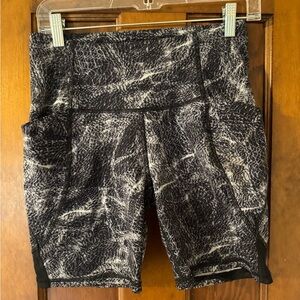 Black & White Patterned Women's Biker Shorts